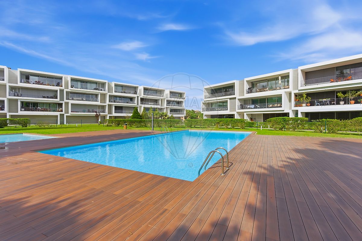 Apartamento T4 para arrendamento