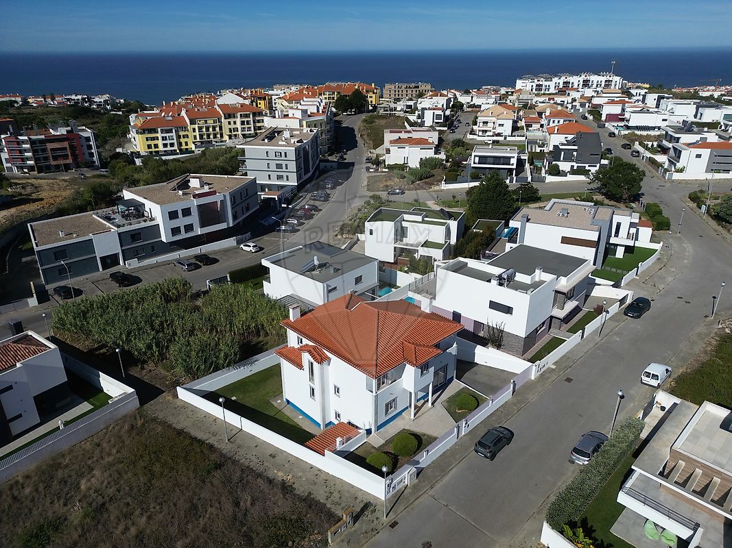 Moradia T4 para venda