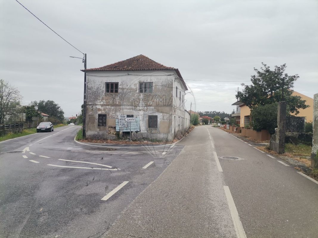 Moradia T4 para venda