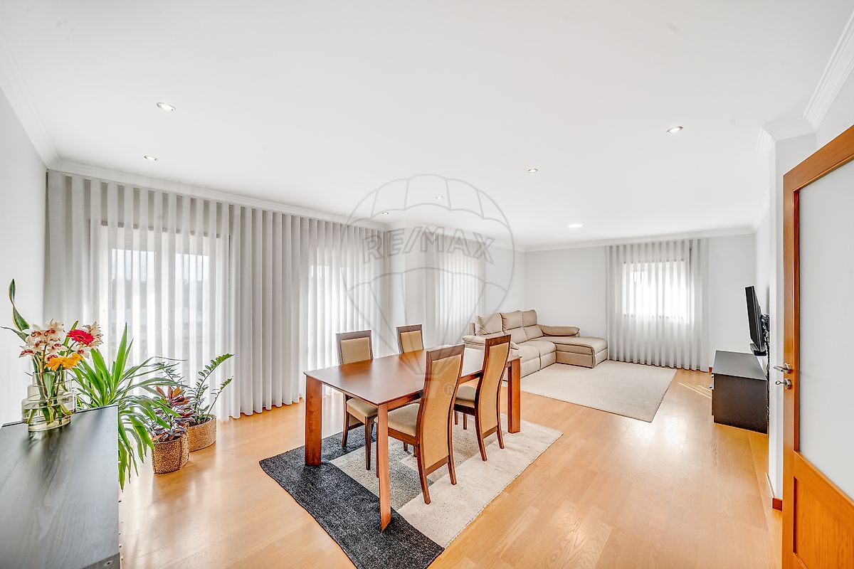 Apartamento T4 para venda