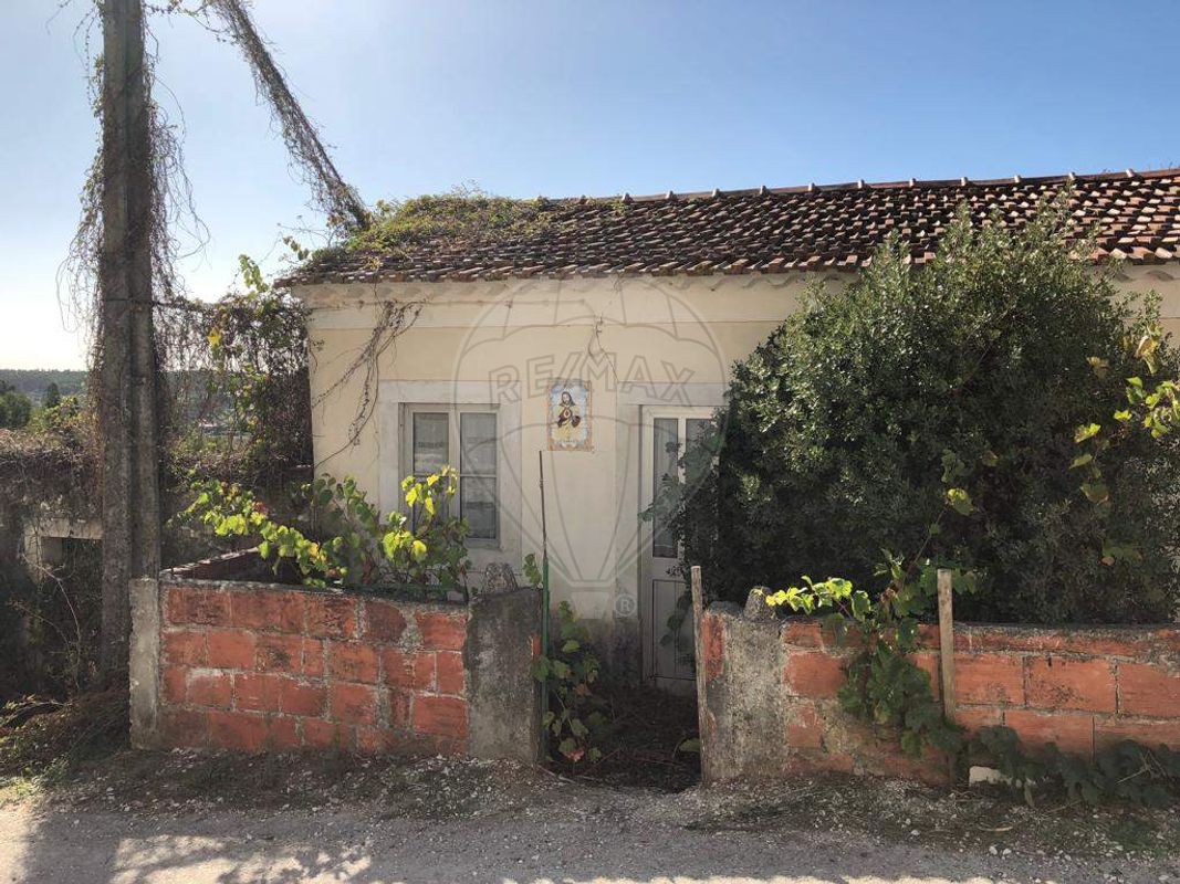 Moradia T5 para venda