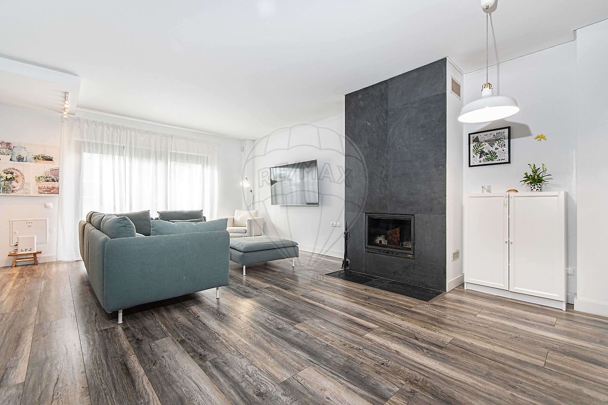 Moradia T4 para venda