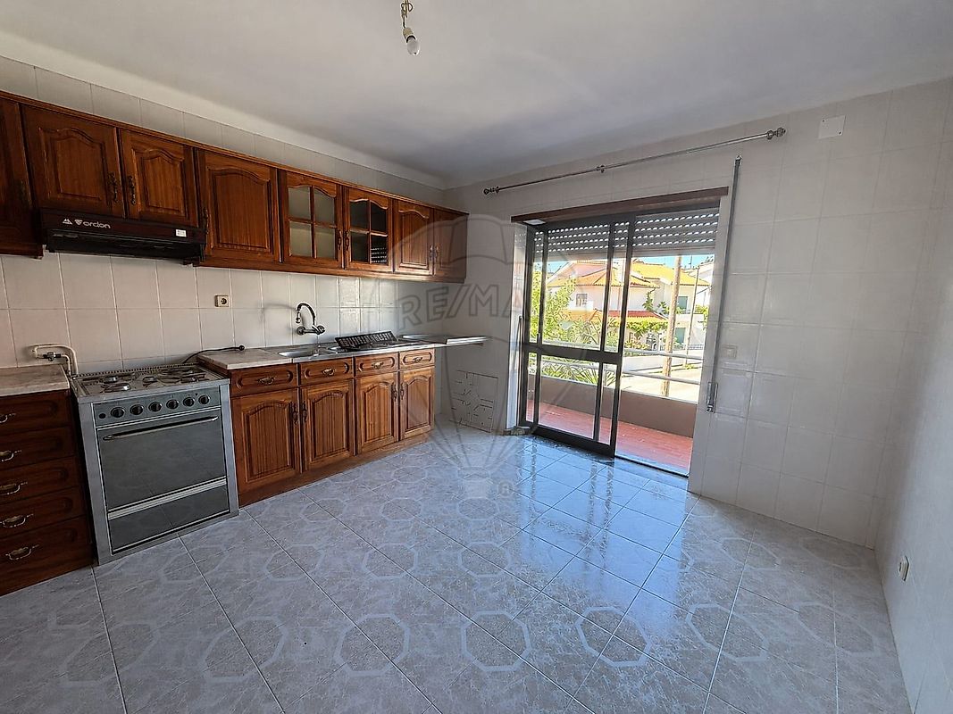 Apartamento T3 para arrendamento