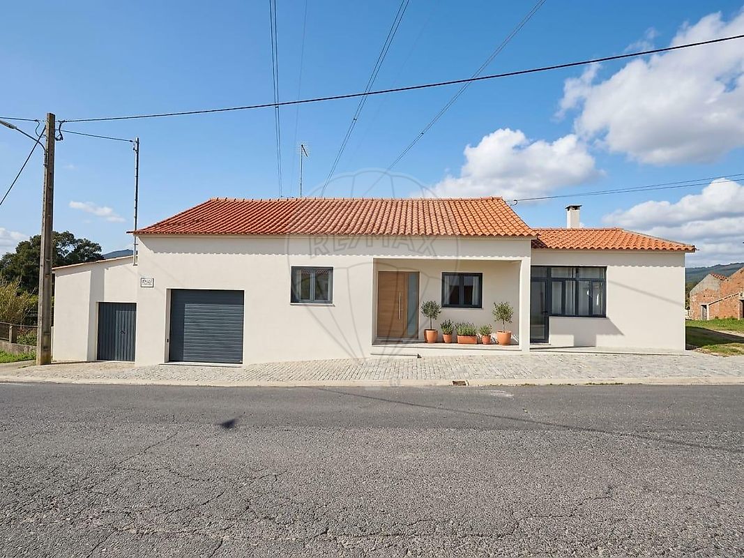 Moradia T2 para venda