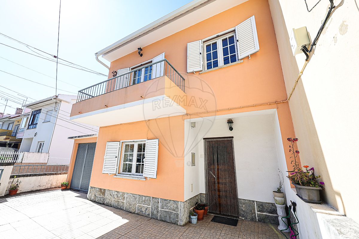 Moradia T4 para venda