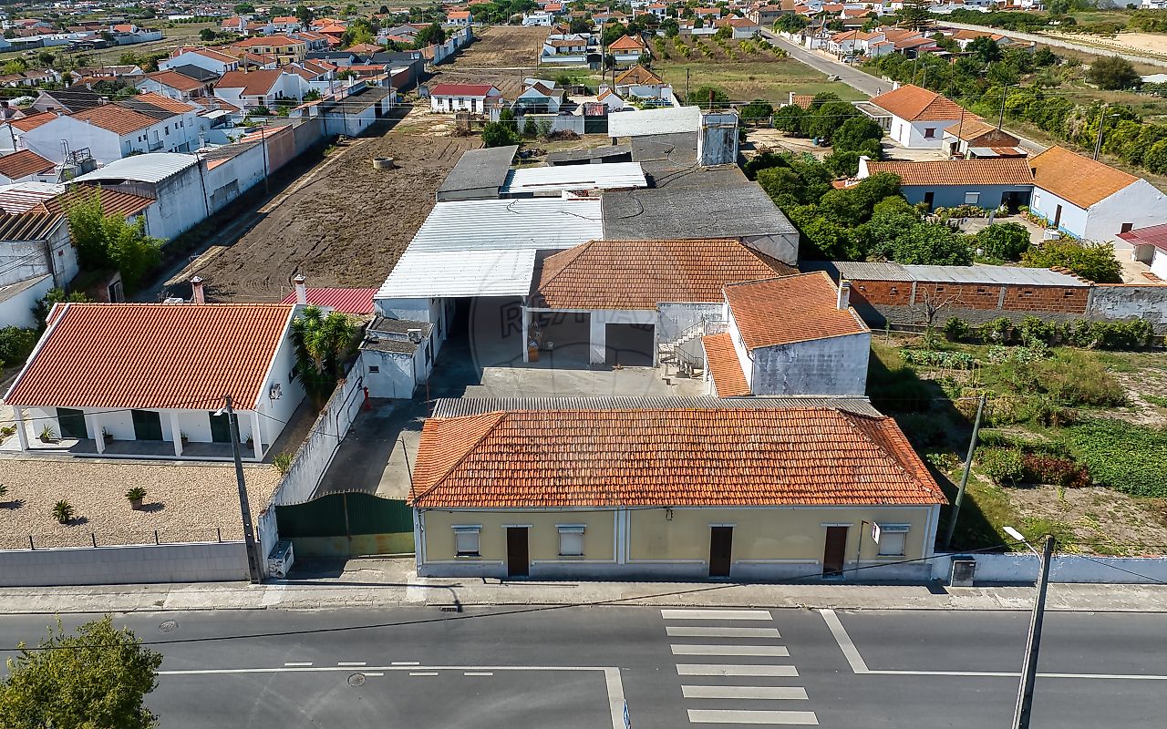 Moradia T5 para venda