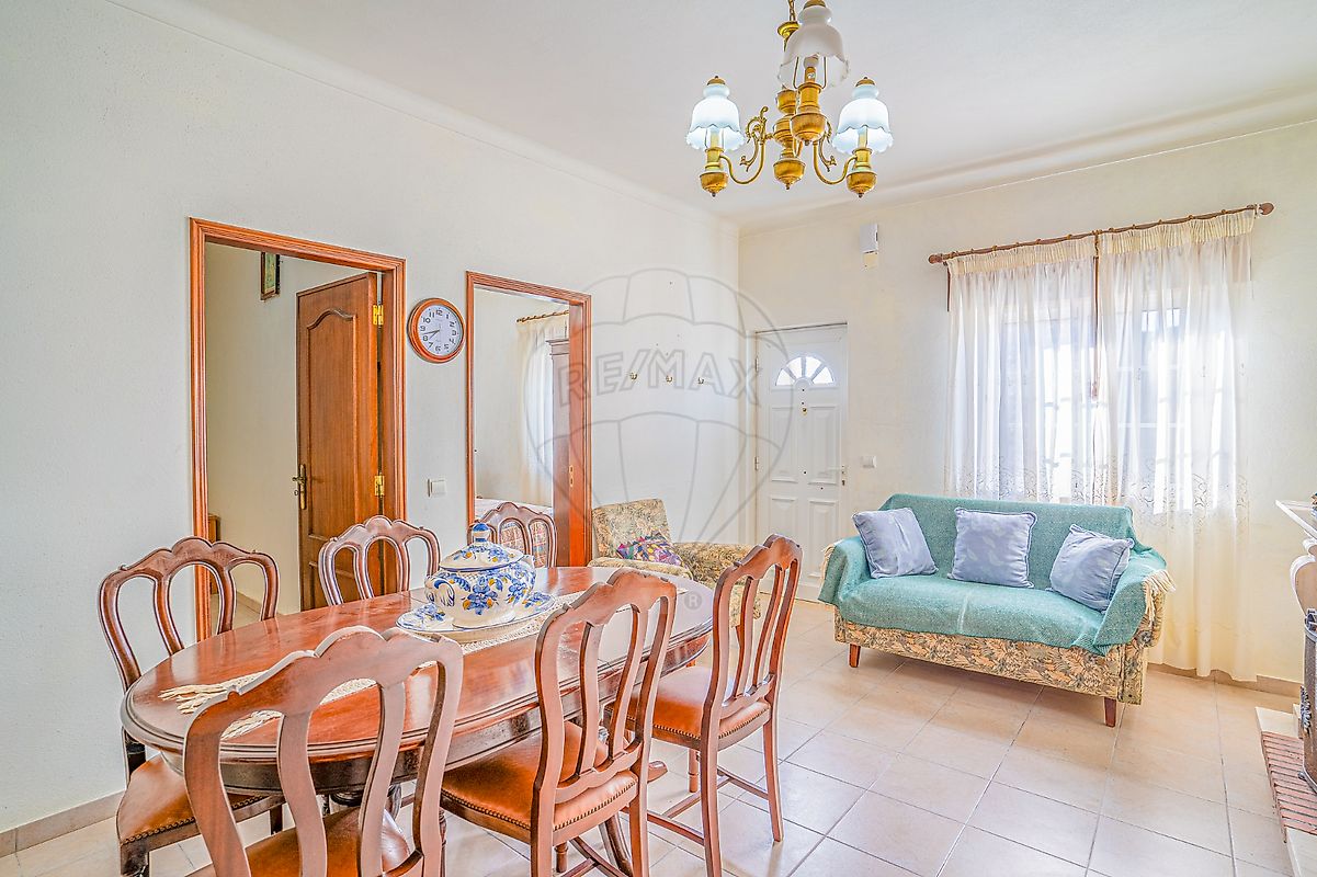 Moradia T2 para venda