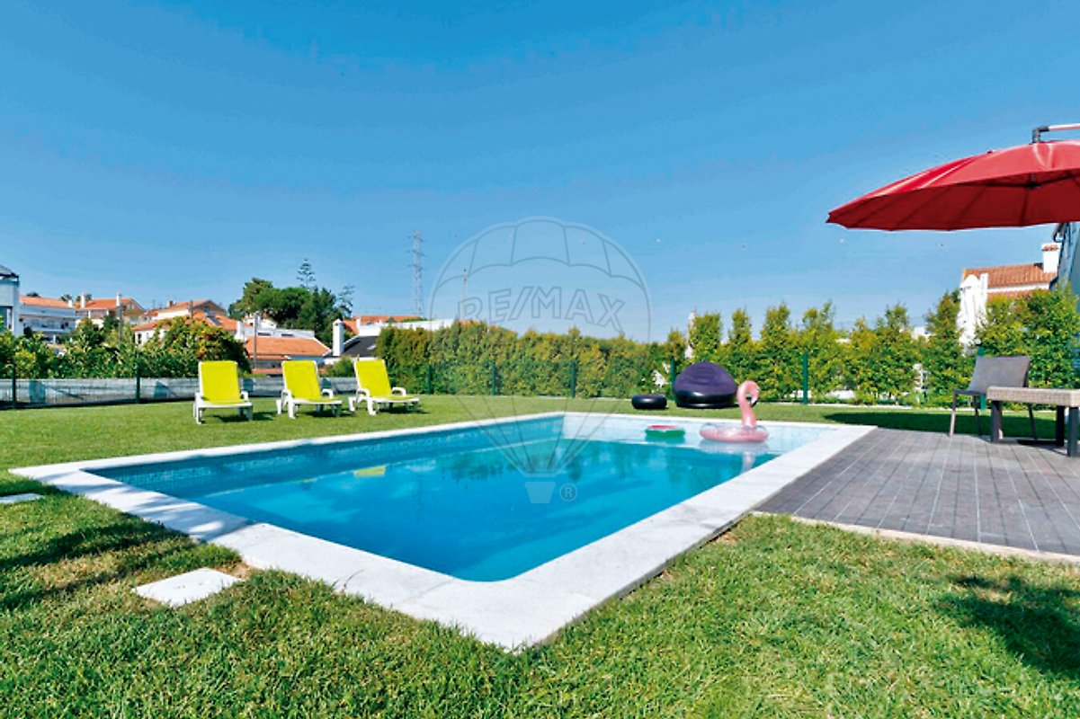 Moradia T4 para venda