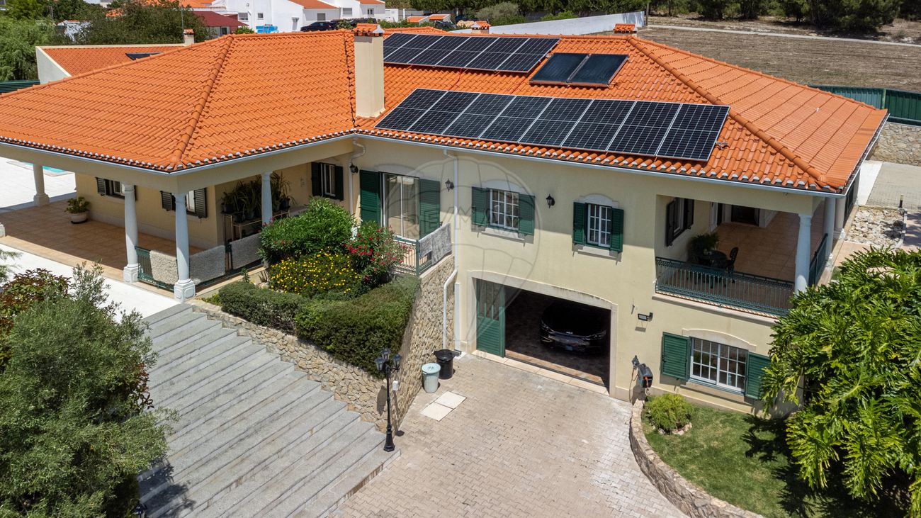 Moradia T5 para venda