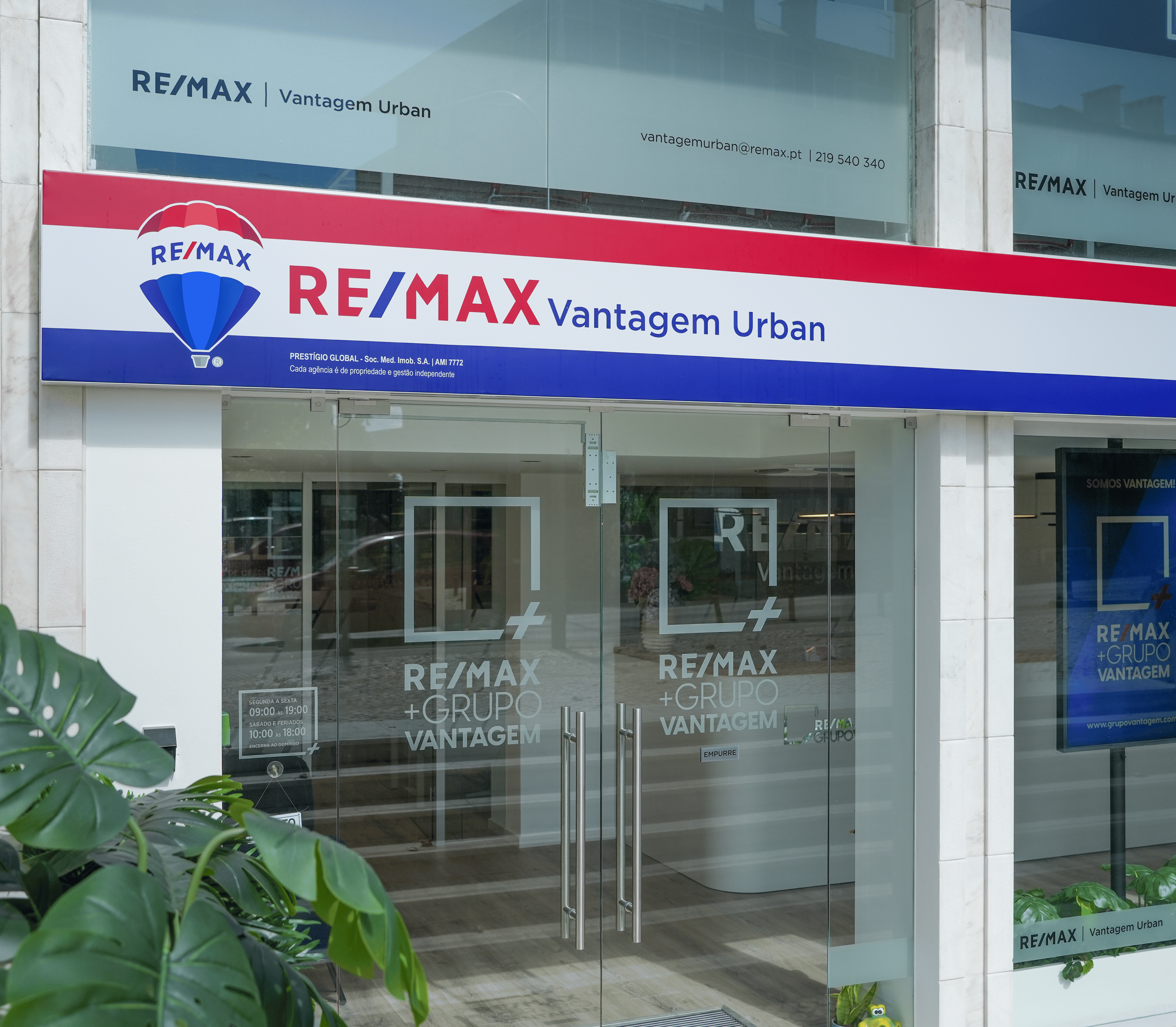RE/MAX Vantagem Urban